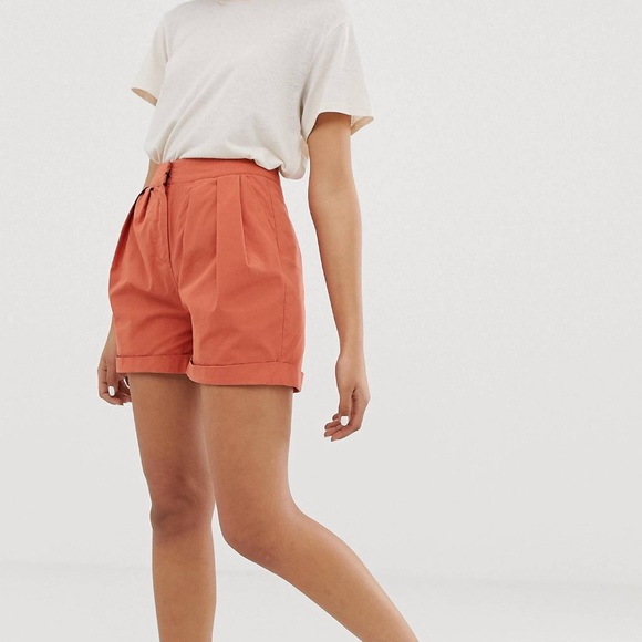 Shorts - Picture 2 of 3